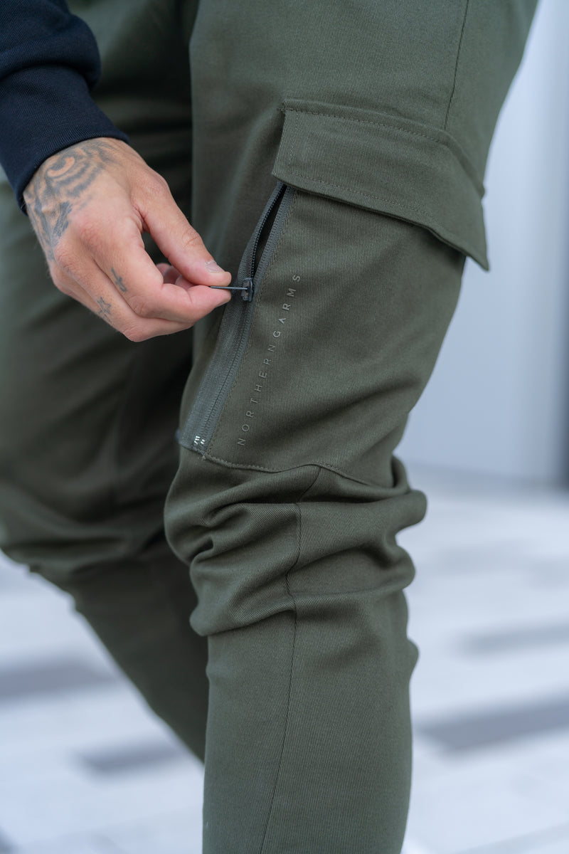 SAINTE CARGO TROUSERS - KHAKI